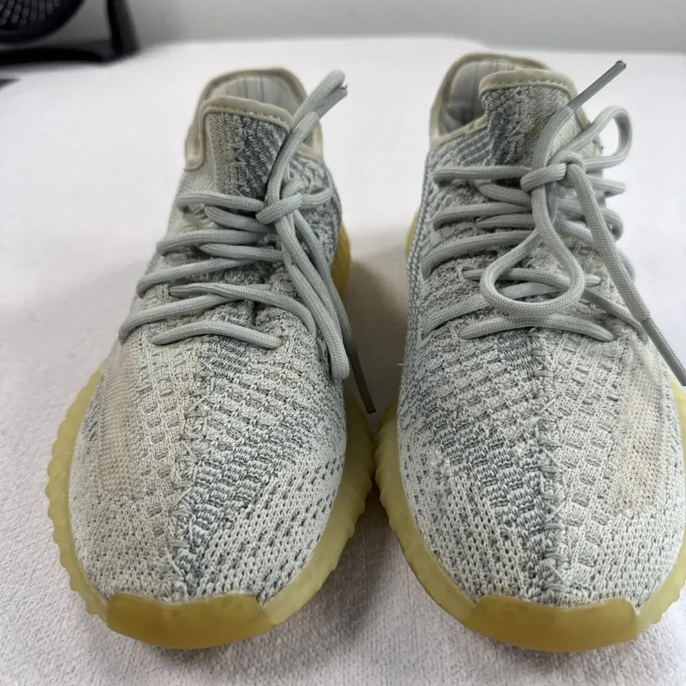adidas Yeezy Boost 350 V2 Men’s Low Top Lace-Up Cream Sky Blue Sneakers size 8